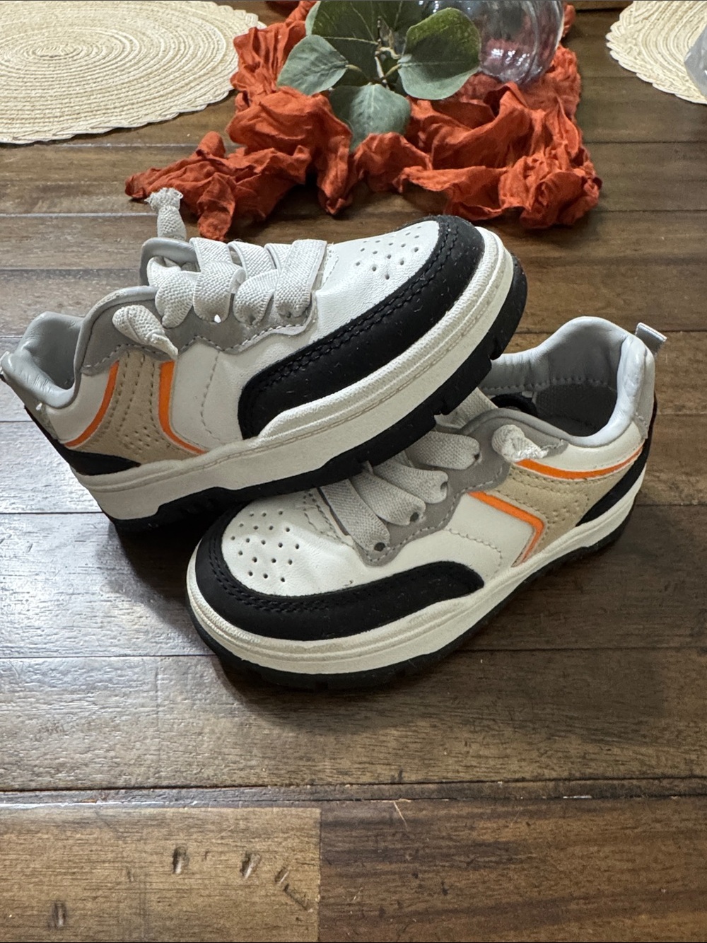 Oshkosh BGosh Boy 7M Sneakers